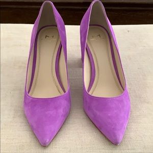 Marc Fisher lilac suede pumps
